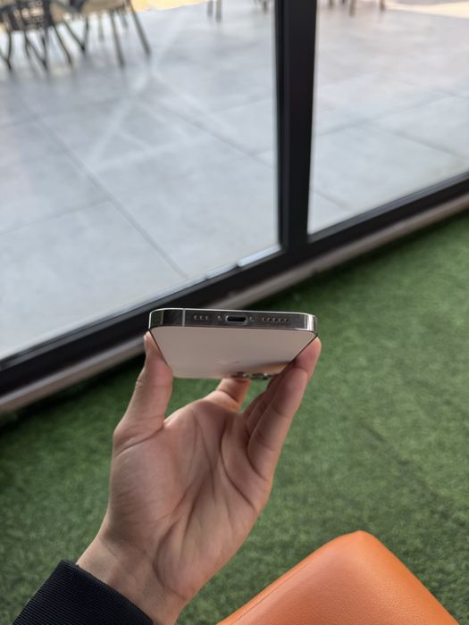 айфон 12 про в идеале 256 гб