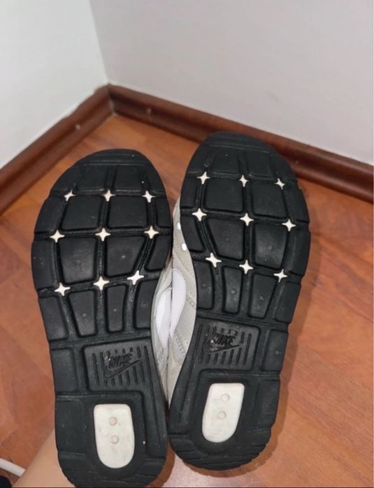 Adidasi nike dama