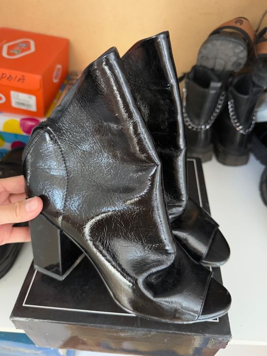 Продам Женскую обувь