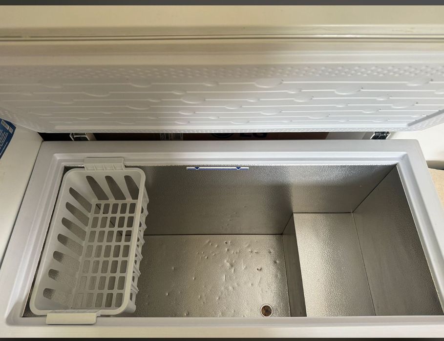 Морозильник продается Уральск