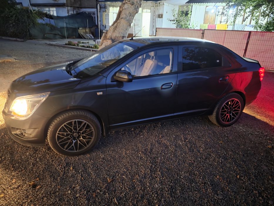 Chevrolet Cobalt automatic.