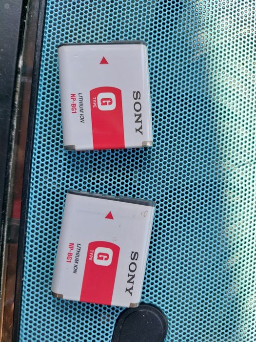 Зарядни и батерии sony Li-on NP-BG1