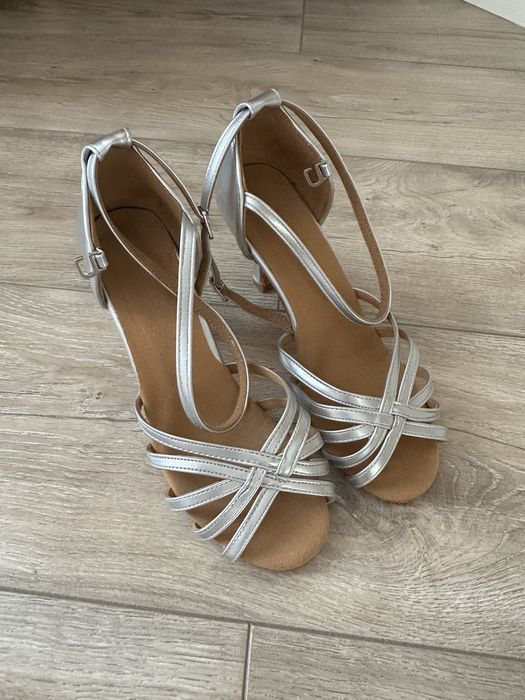 Туфли для танцев