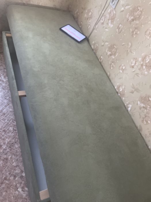 Продам диван срочно