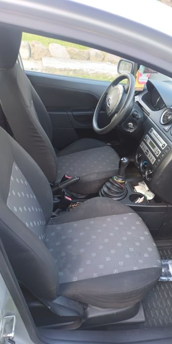 Ford fiesta 2004