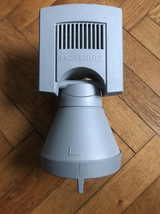 Fagerhult - sursă de iluminat ( lanternă, proiector, felinar )