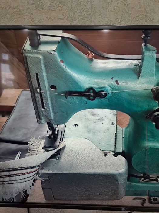 Срочно продам свинные машина  для мешков.