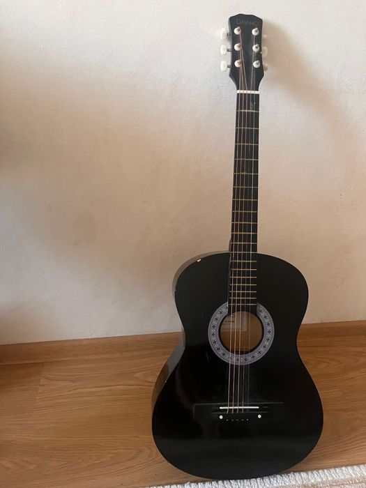 Гитара хороший одна струна нету