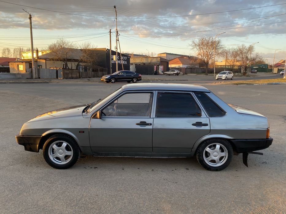 Продам ваз 21099