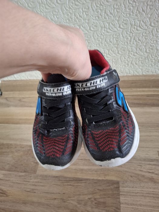 Skechers  маратонки