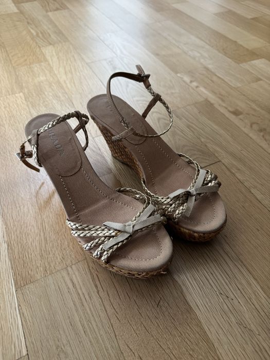 Сандали с платформа Prada 38