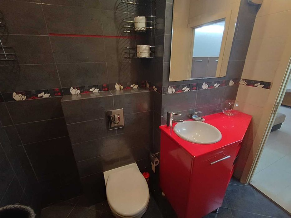 Продава се Тристаен апартамент в София, Борово - 84 кв.м за 3453 €/кв.м - Снимка #11