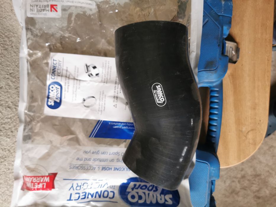 Силиконов маркуч Subaru Samko