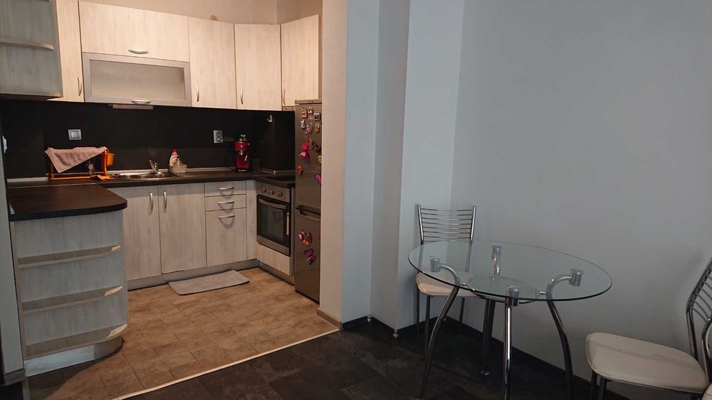 Дава се под наем Двустаен апартамент в Пловдив, Кючук Париж - 75 кв.м за 357 € - Снимка #3