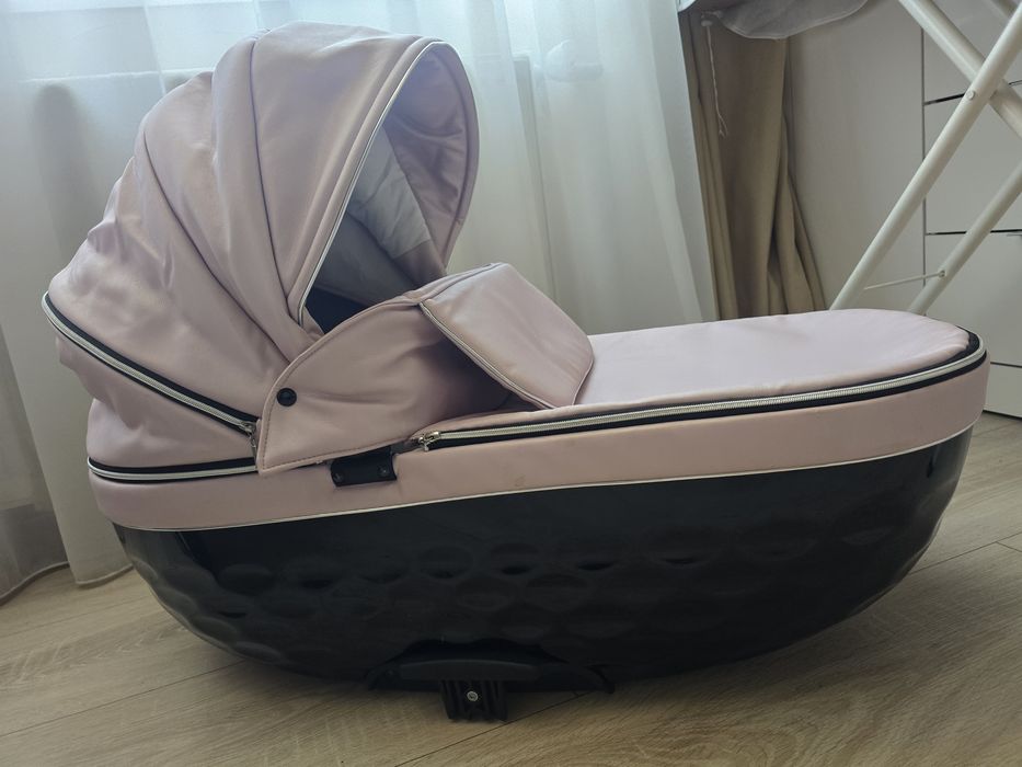 ПРОМОЦИЯ!!!ВАЖИ ДО МАРТ!!!Бебешка количка 3 в 1 Adbor Avenue 3D