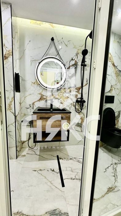 Продава се Двустаен апартамент в София, Свобода - 65 кв.м за 2724 €/кв.м - Снимка #1