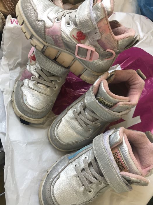 Много вещей для девочек