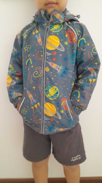 Продам детские куртки