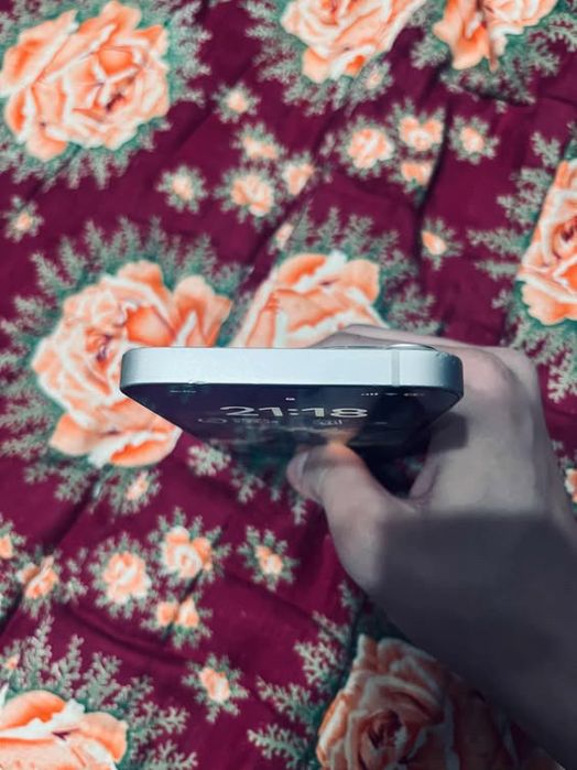 Iphone13 нет гаранти