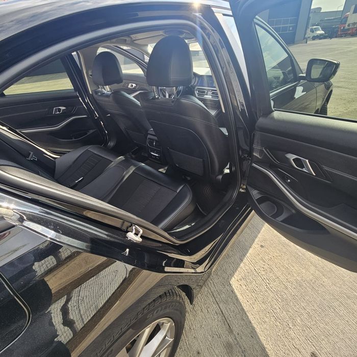 BMW Seria 3 318d G20