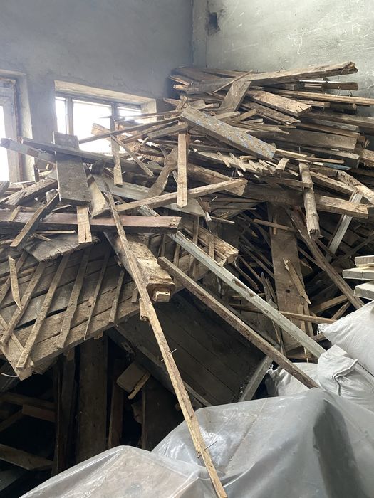 Дрова бесплатно.