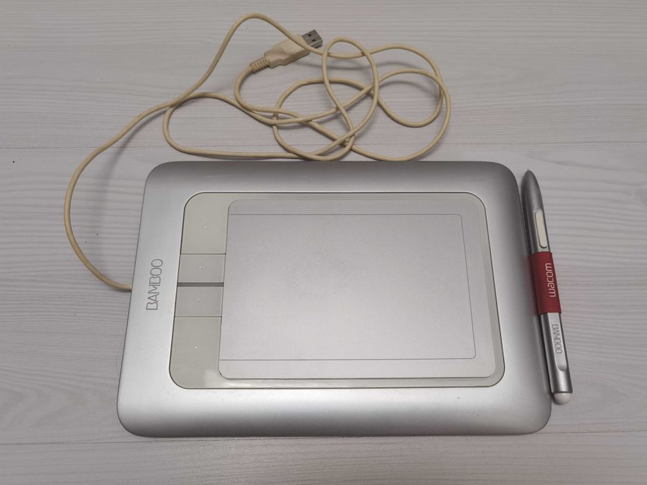 Tableta grafica Wacom Bamboo FUN Pen & Touch Small CTH-461