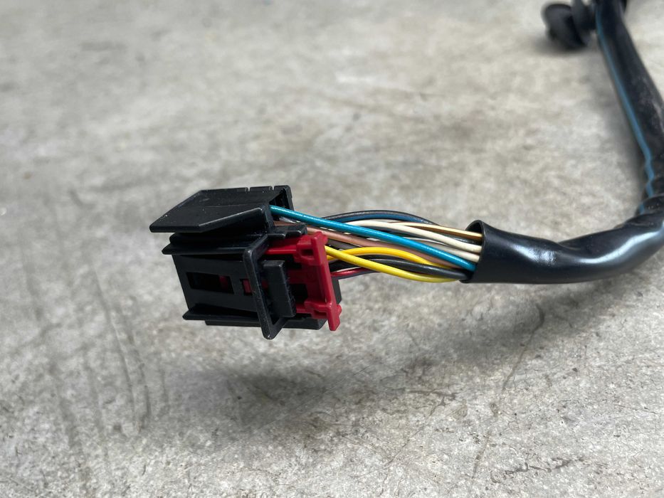oglinda stanga cu rabatare electrica si electrocrom Audi A8 4H - vezi poze!!