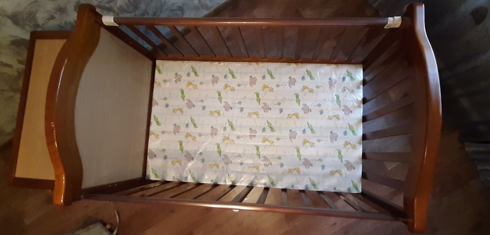 Продам детский манеж.