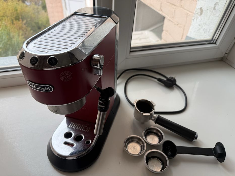 Кофемашина Delonghi