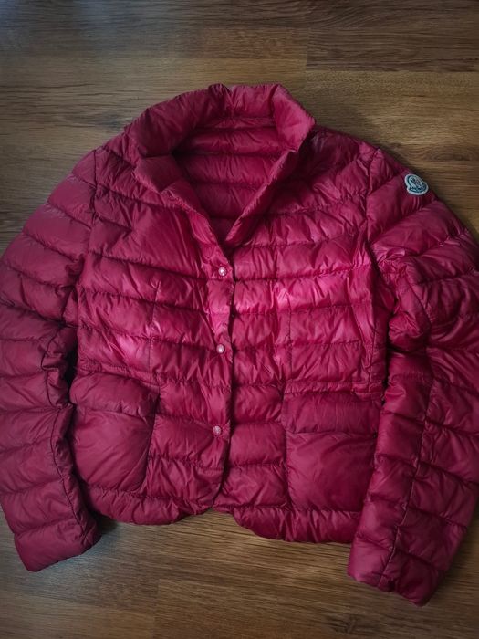 Moncler дамско яке M размер.