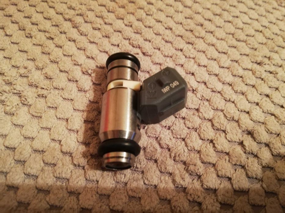 Дюзи за бензинов двигател Пежо, Ситроен, Рено, VW GOLF III