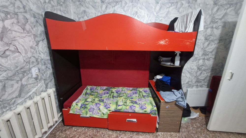 Кровать двухэтажный