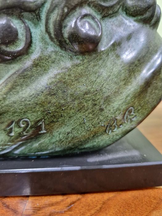 Уникален антикварен авторски френски керамичен бюст