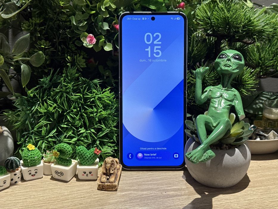 Samsung  Z Flip  6  256gb 12gb ra‼️Garantie‼️