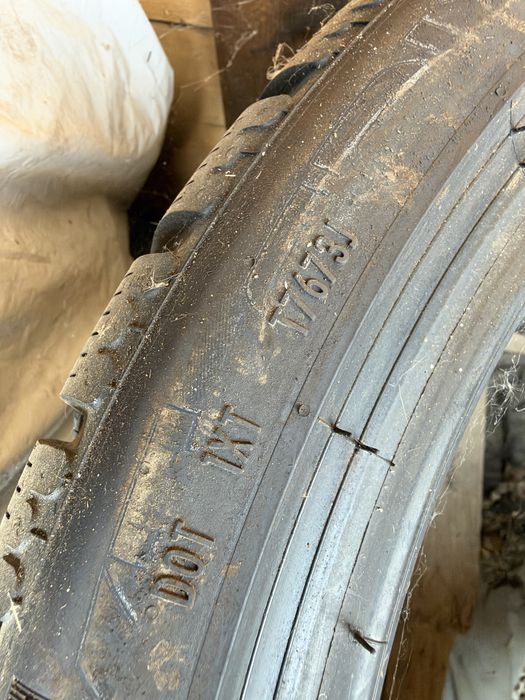 2 бр. НОВИ Pirelli Winter Sottozero 2 265/35 R19 98W XL MO зимни гуми