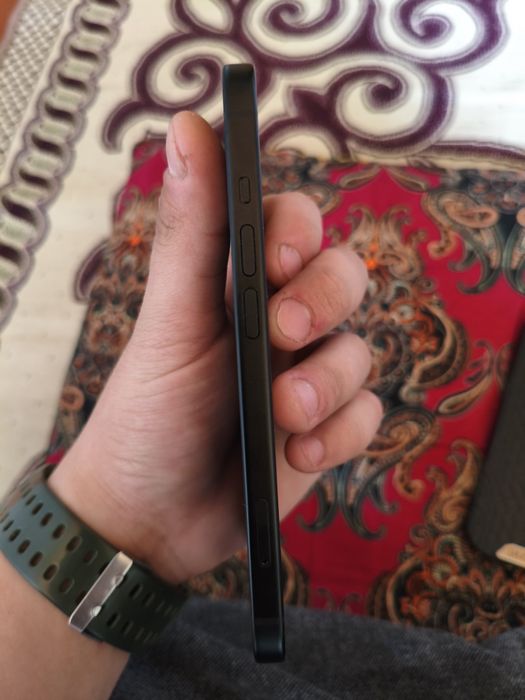 iPhone 15 с гарантией