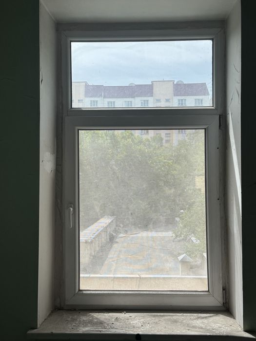 Пластик стекло .