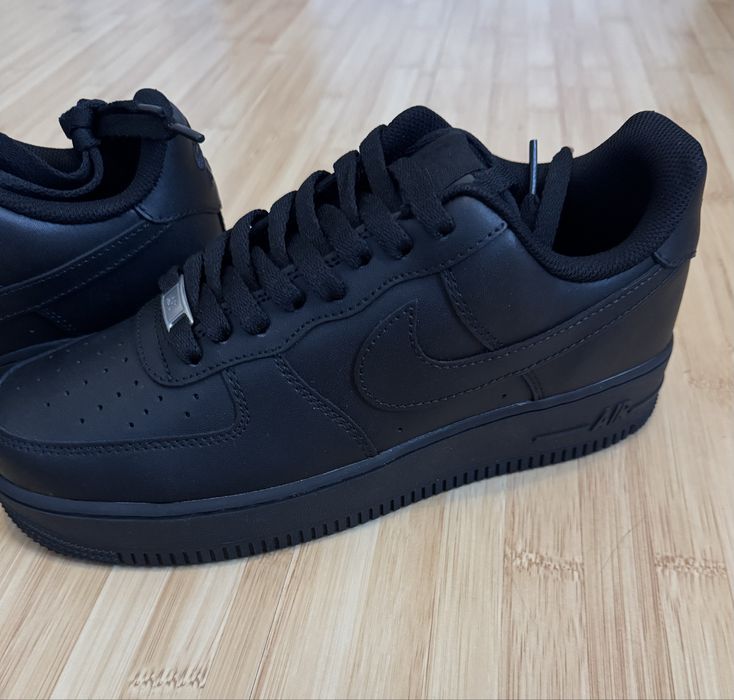 Nike Air Force 1 Triple Black