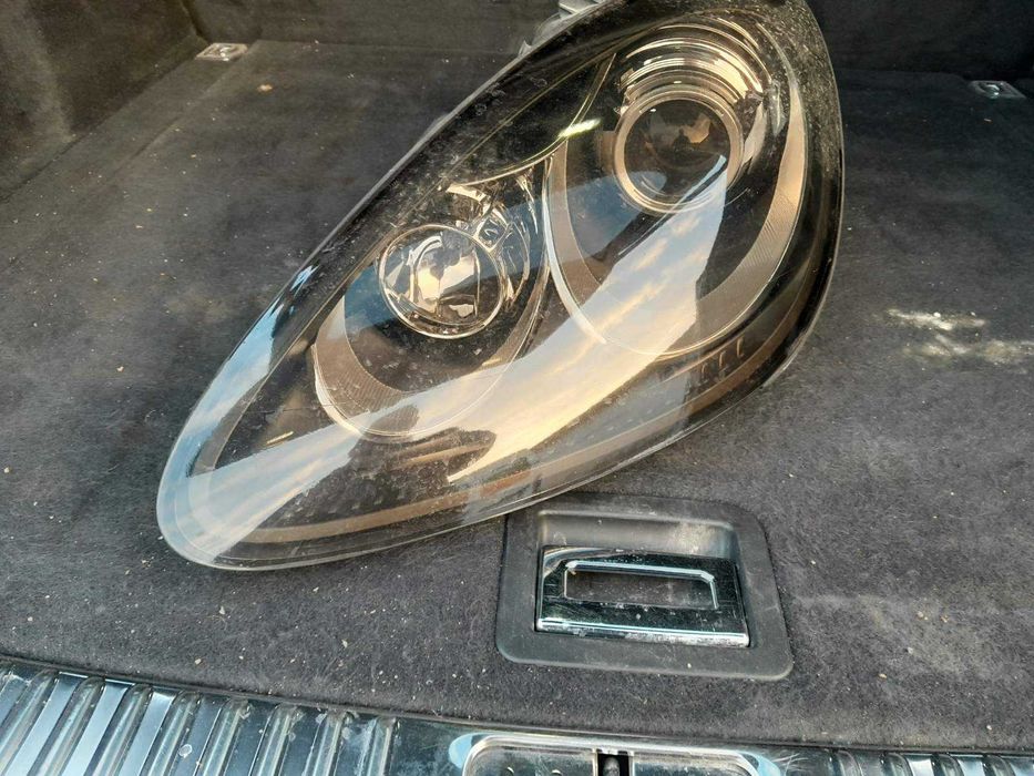 Ляв фар за Porsche Cayenne