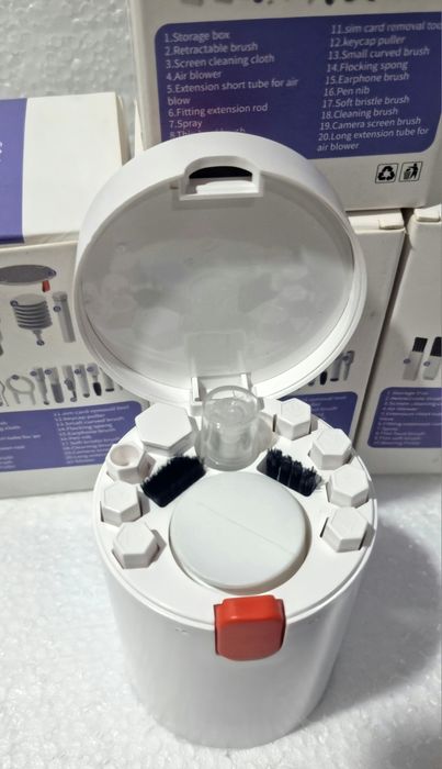 Комплект за почистване, клавиатура, слушалки, диспле