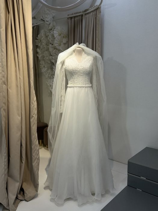 Продам платье, цена 100.000