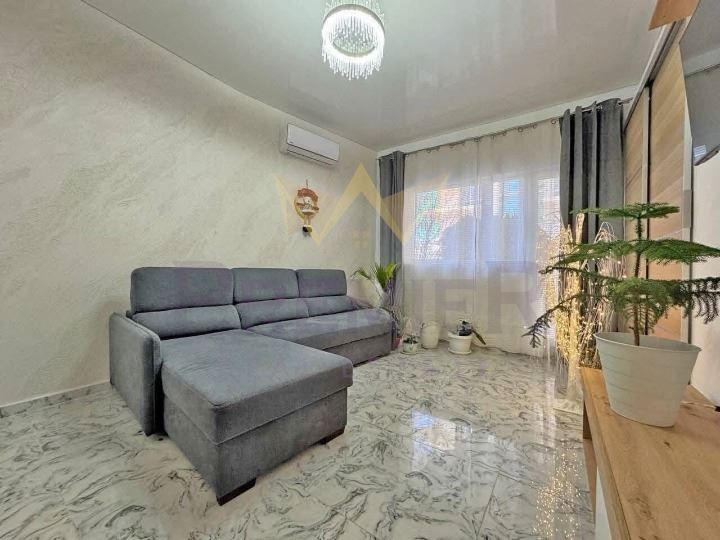 Тристаен в Слънчев бряг