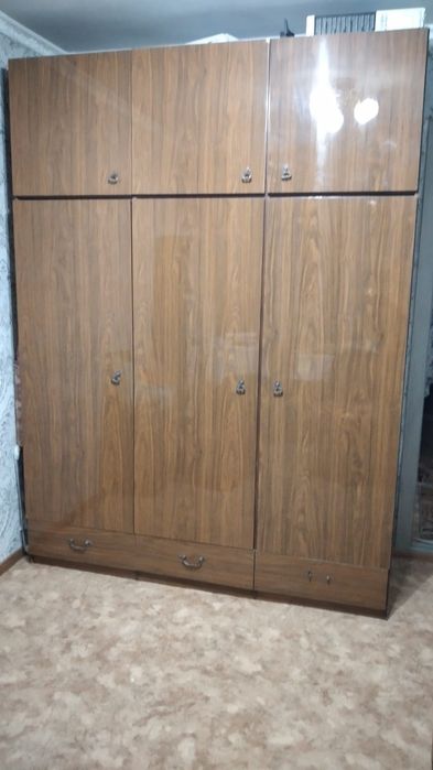 Спальный гарнитур