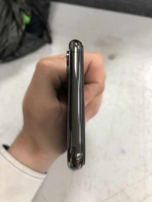 iPhone XS max 256 talik.yomkis 75 .Holati yaxshi