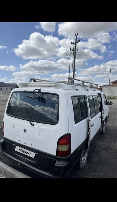 SsangYong Istana 2002г.