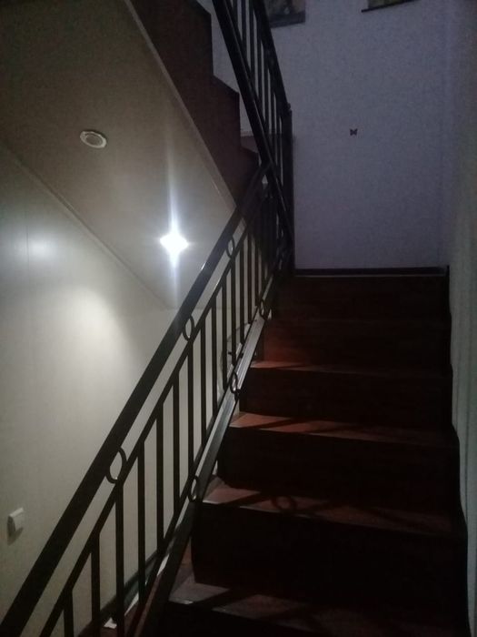 Срочно продам.двух уровневый дом