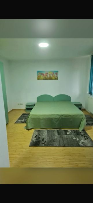 Garsoniera de închiriat