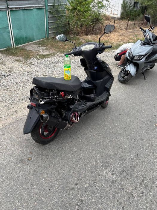 Продам мопед м8 про