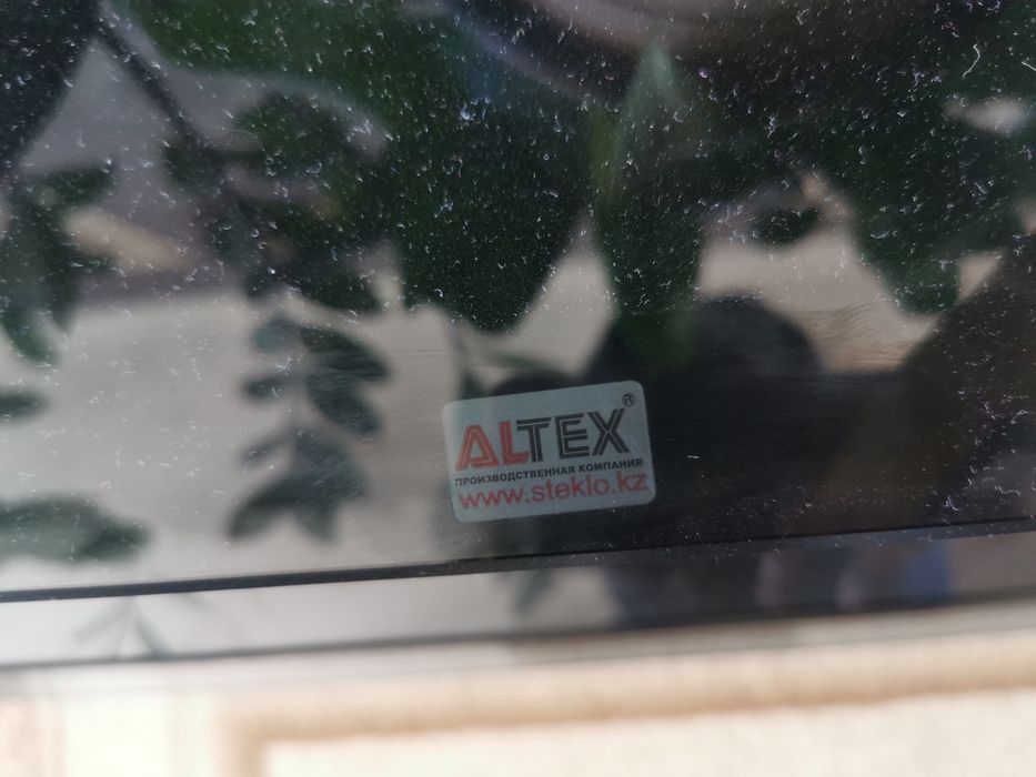 Стол под что не будь)