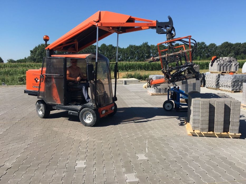 Montare pavaj mecanizat